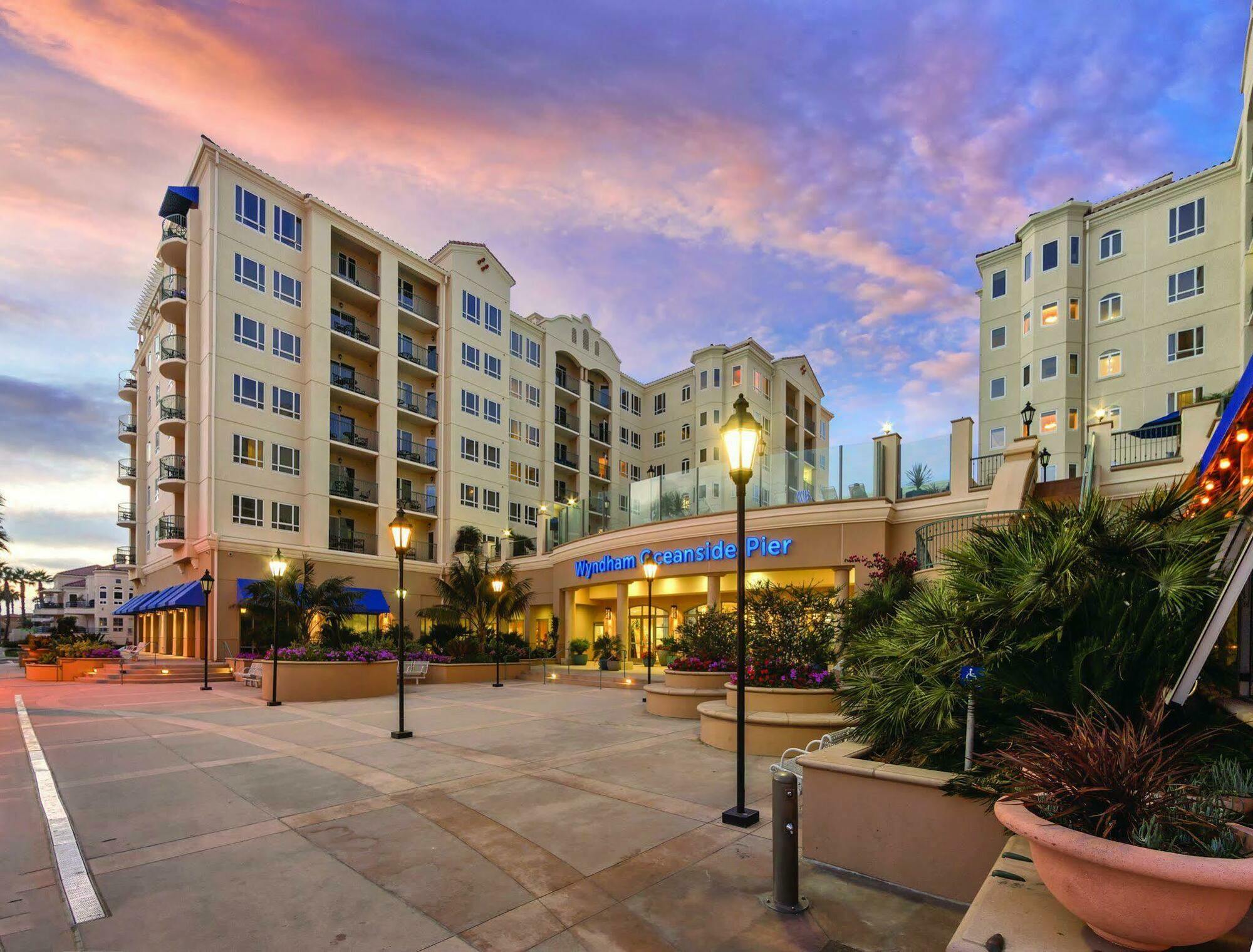 Club Wyndham Oceanside Pier Resort Exterior foto